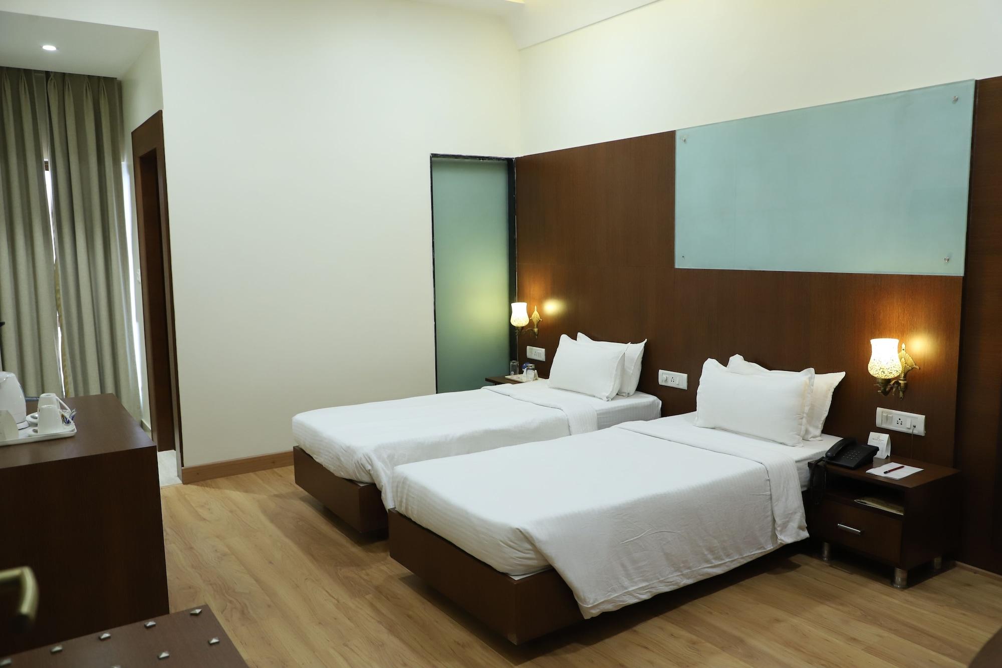 Grand Heritage Narmada Jacksons Jabalpur Exterior photo
