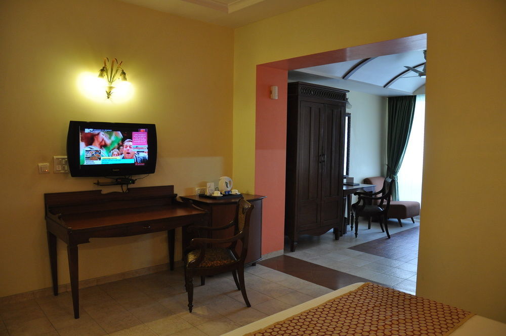 Grand Heritage Narmada Jacksons Jabalpur Exterior photo