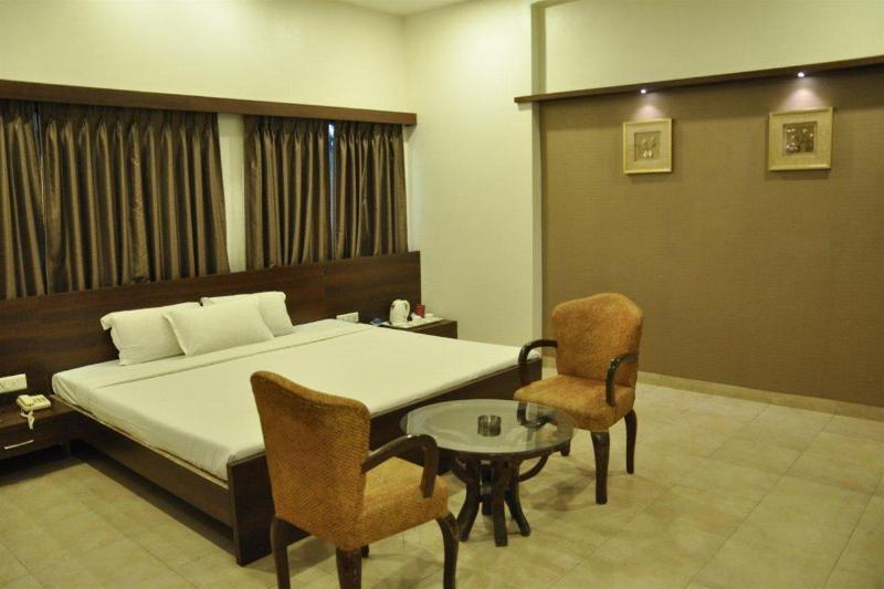 Grand Heritage Narmada Jacksons Jabalpur Exterior photo