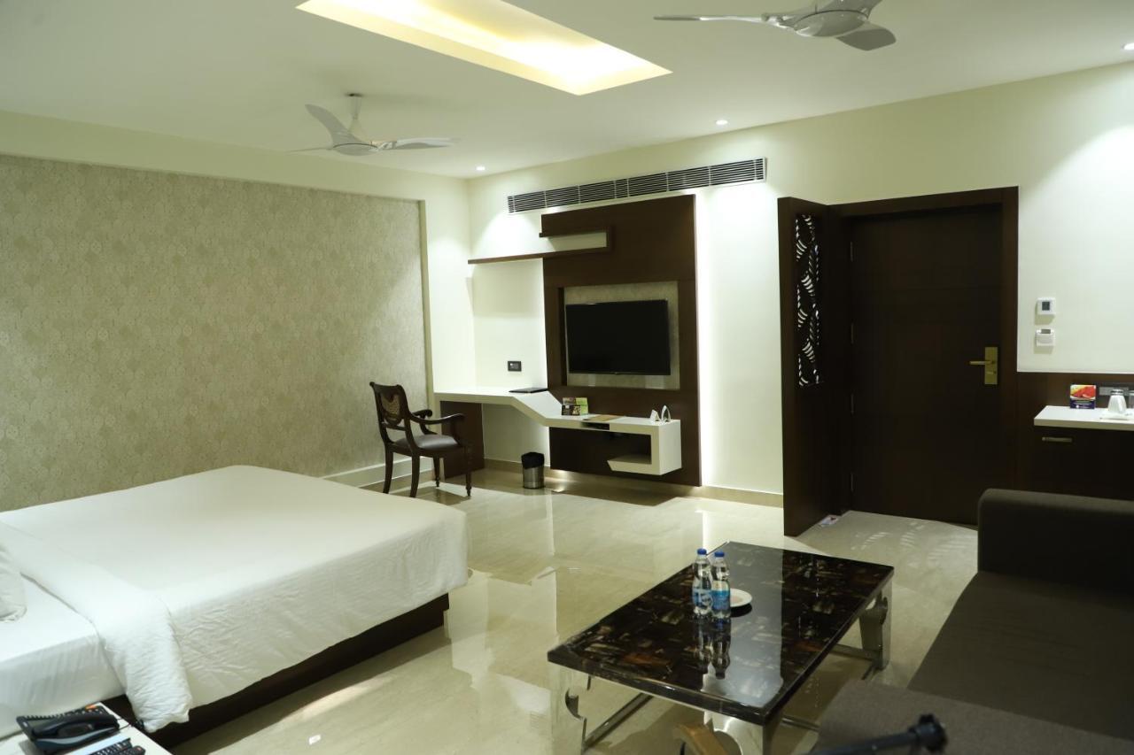 Grand Heritage Narmada Jacksons Jabalpur Exterior photo